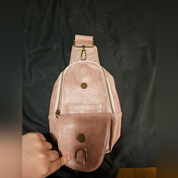 Brand new never used crossbody purse bag the classy cloth brand - Picture 3 of 5